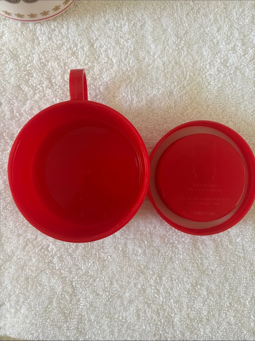 Cambell’s Red & White Condensed Soup Container - Keeps Soup Warm Dated 1998